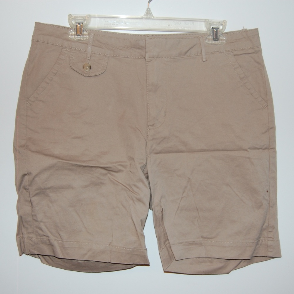 Riders Size 12 M Khakis Shorts